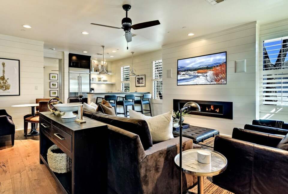 Immaculately Restored Historic Home in the Heart of Austin - Austin, Texas