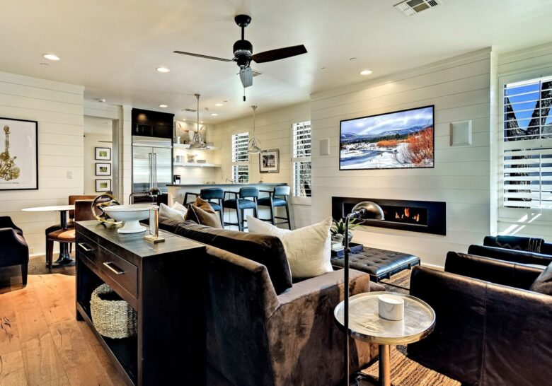 Immaculately Restored Historic Home in the Heart of Austin - Austin, Texas