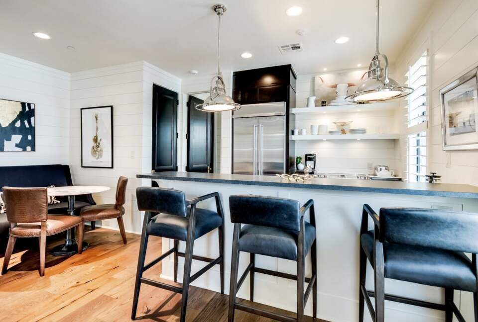 Immaculately Restored Historic Home in the Heart of Austin - Austin, Texas