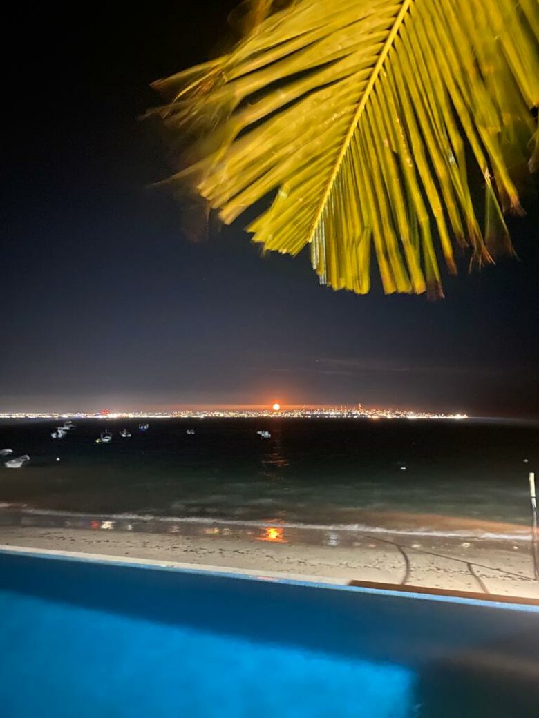 Stunning Beachfront Villa Dantas - Vera Cruz, Brazil