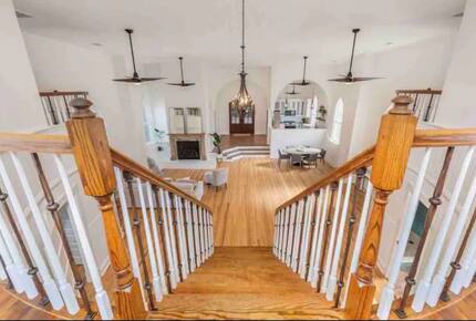 The Sanctuary in Historic Downtown Staunton | Three Bedroom - Staunton, Virginia