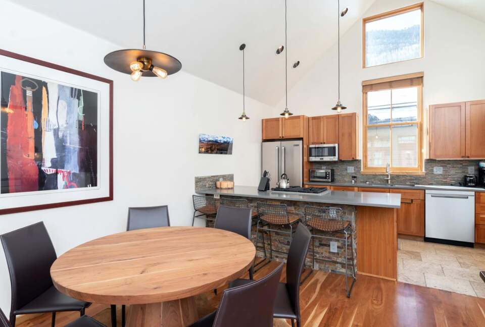 Owl Meadows Condo In The Heart of Telluride - Telluride, Colorado