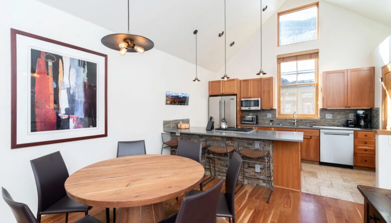 Owl Meadows Condo In The Heart of Telluride - Telluride, Colorado