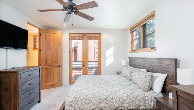 Owl Meadows Condo In The Heart of Telluride - Telluride, Colorado