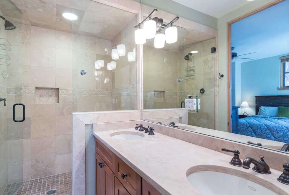 Owl Meadows Condo In The Heart of Telluride - Telluride, Colorado