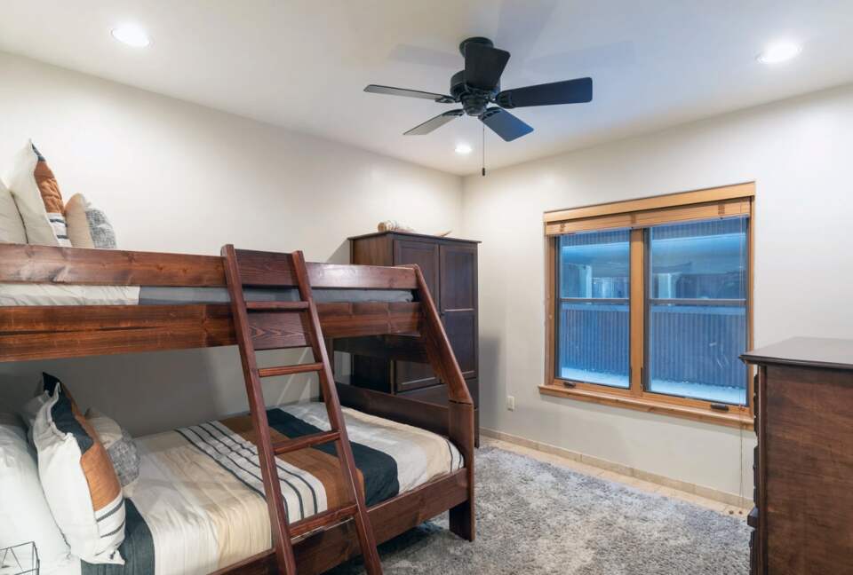 Owl Meadows Condo In The Heart of Telluride - Telluride, Colorado