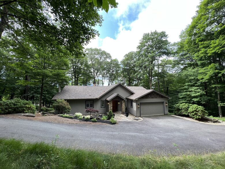 Linville Ridge Beauty - Linville, North Carolina