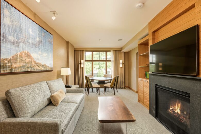 Viceroy Hotel Ski-In/Ski-Out Sanctuary - Snowmass Village, Colorado