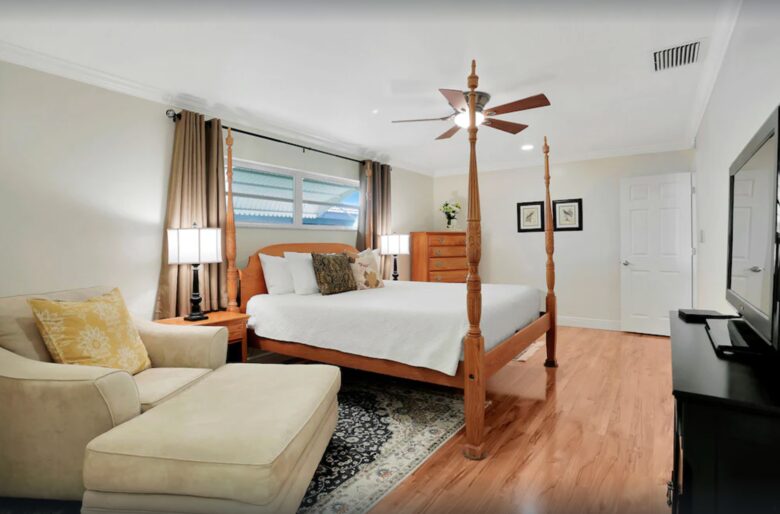 Luxury Cape Coral Yacht Club Villa - Cape Coral, Florida