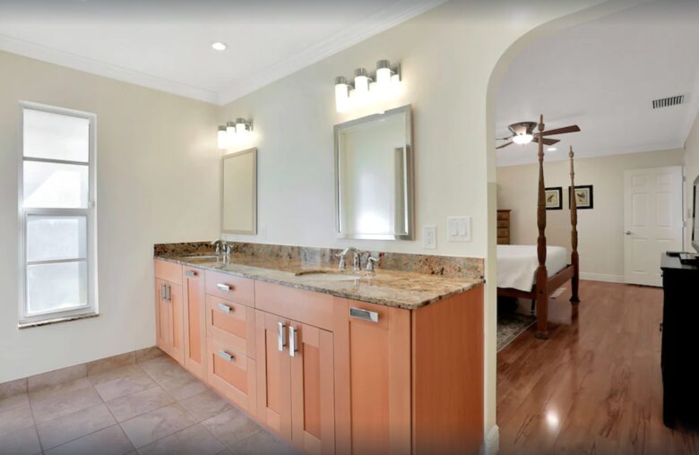 Luxury Cape Coral Yacht Club Villa - Cape Coral, Florida