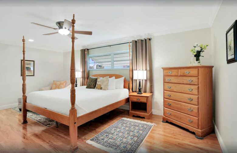 Luxury Cape Coral Yacht Club Villa - Cape Coral, Florida