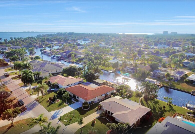 Luxury Cape Coral Yacht Club Villa - Cape Coral, Florida