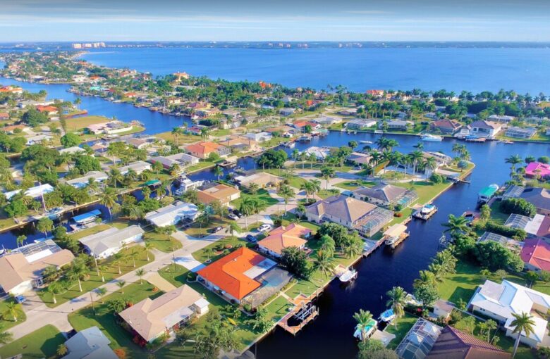 Luxury Cape Coral Yacht Club Villa - Cape Coral, Florida