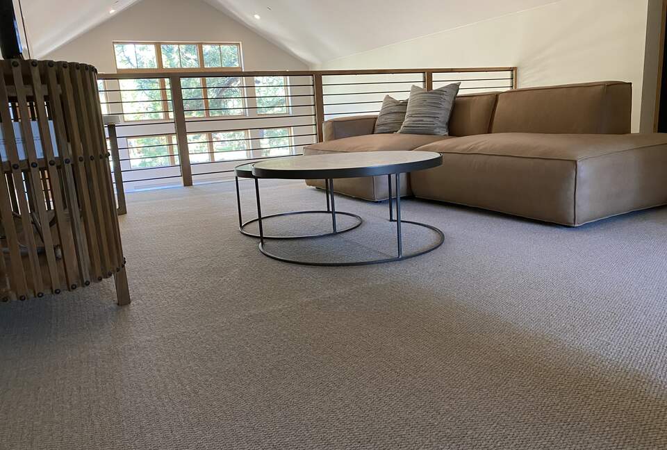 Mountain Modern Home Minutes From Ski Resorts and Lake Tahoe - Truckee, California