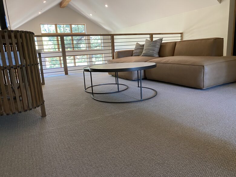 Mountain Modern Home Minutes From Ski Resorts and Lake Tahoe - Truckee, California