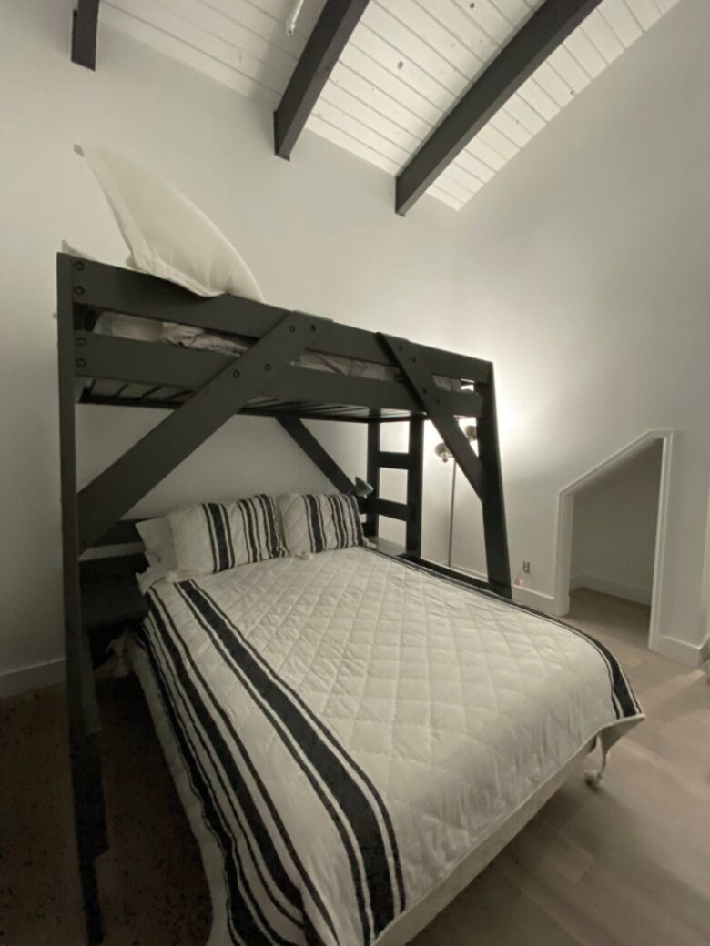 Slope Side Ski-In/Ski-Out Crested Butte Condo - Mt. Crested Butte, Colorado