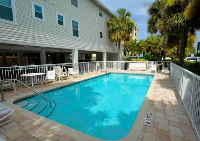 Indian Rocks Beach Villa with heated pool - Indian Rocks Beach, Florida