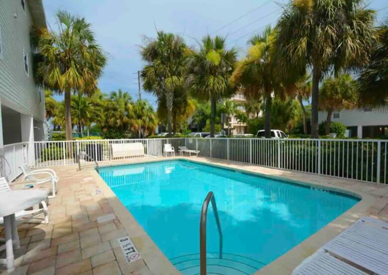 Indian Rocks Beach Villa with heated pool - Indian Rocks Beach, Florida