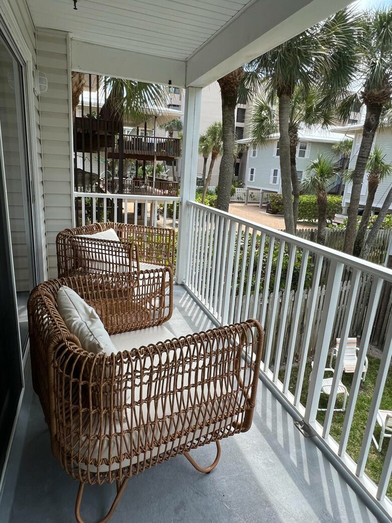 Indian Rocks Beach Villa with heated pool - Indian Rocks Beach, Florida