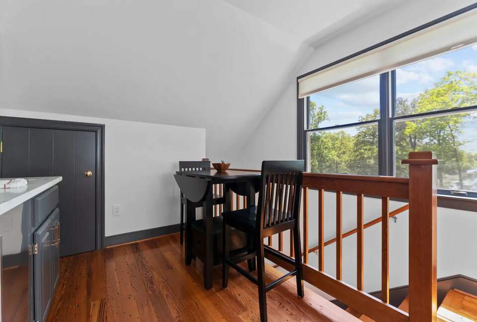 Luxury Waterfront Retreat w/ Private Pool & Dock - Weems, Virginia