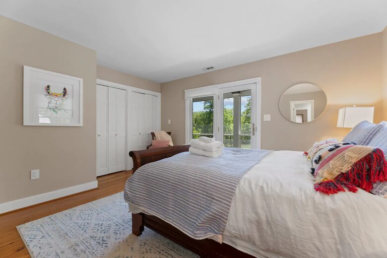 Luxury Waterfront Retreat w/ Private Pool & Dock - Weems, Virginia