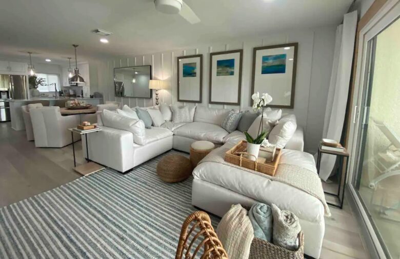 Chic Renovated Waterfront Condo - Pass A Grille, Florida