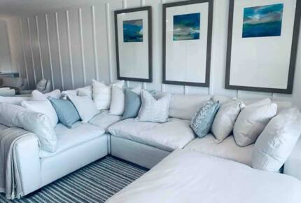 Chic Renovated Waterfront Condo - Pass A Grille, Florida