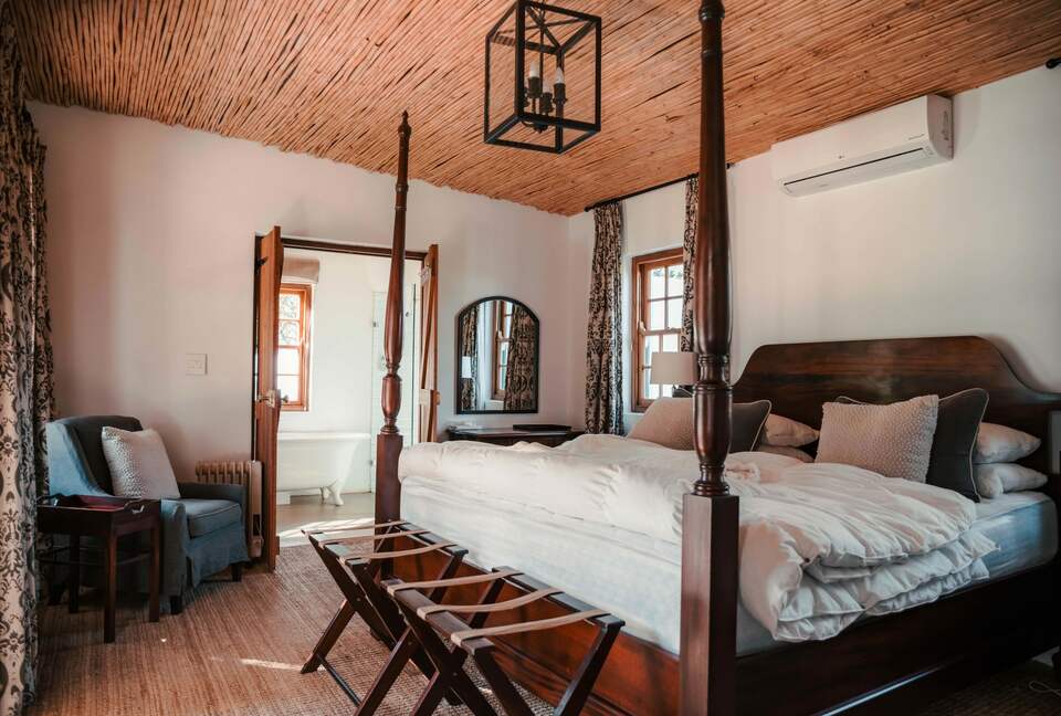 The Penhill Estate (R) - Nuy Valley, South Africa