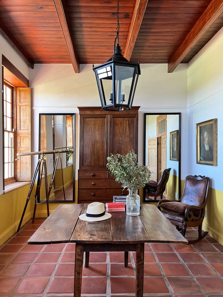 The Penhill Estate (R) - Nuy Valley, South Africa