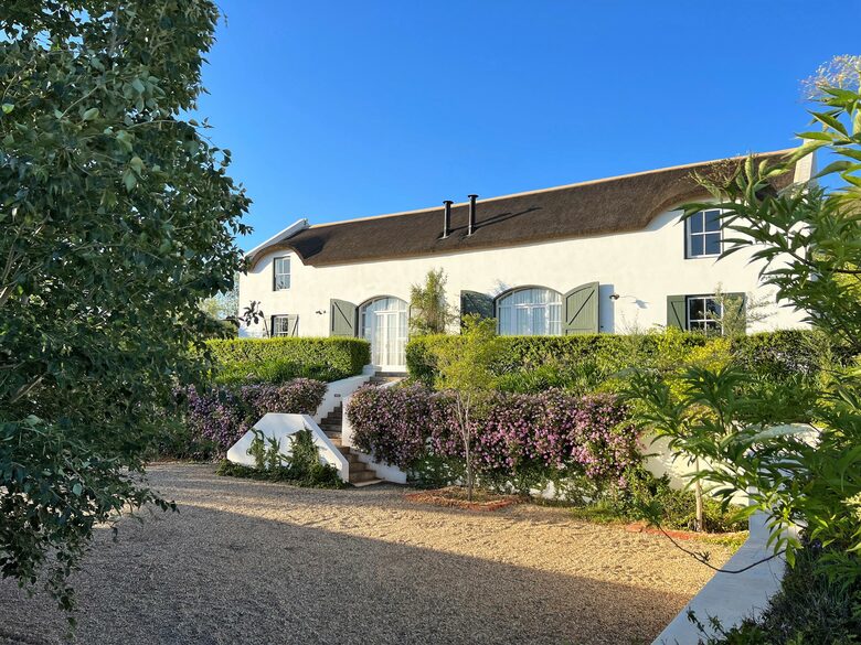 The Penhill Estate (R) - Nuy Valley, South Africa