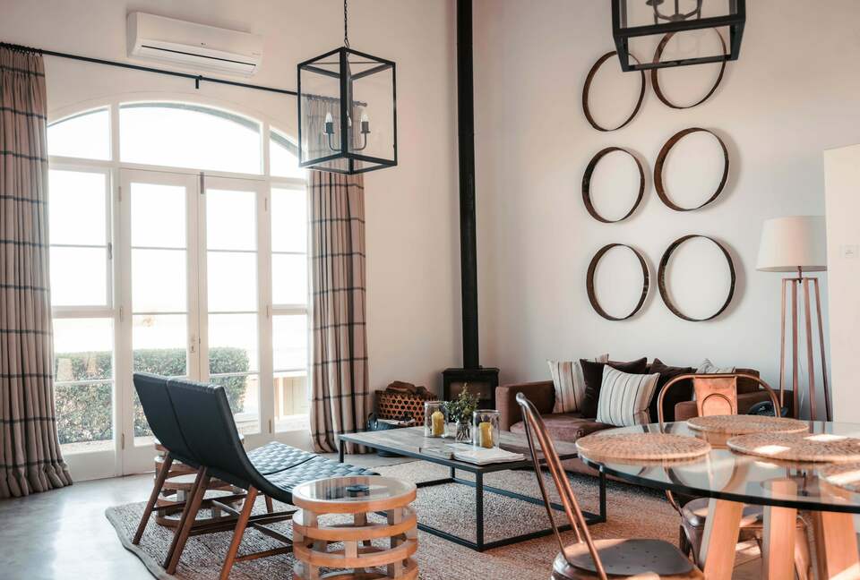 The Penhill Estate (R) - Nuy Valley, South Africa