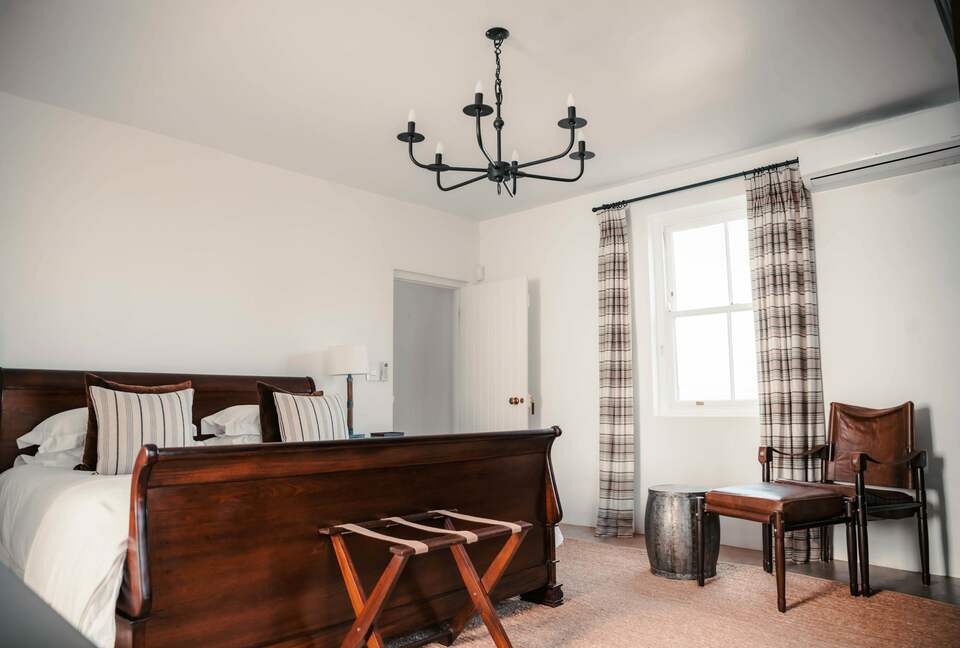 The Penhill Estate (R) - Nuy Valley, South Africa