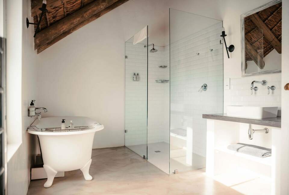 The Penhill Estate (R) - Nuy Valley, South Africa