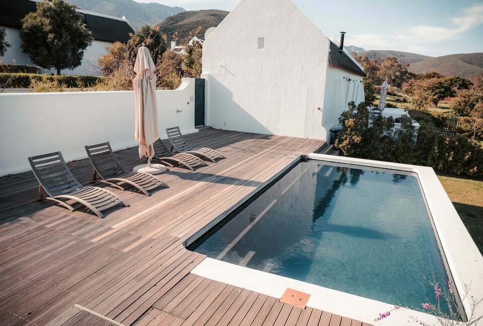 The Penhill Estate (R) - Nuy Valley, South Africa