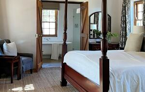 The Penhill Estate (R) - Nuy Valley, South Africa