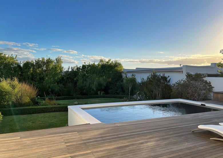 The Penhill Estate (R) - Nuy Valley, South Africa