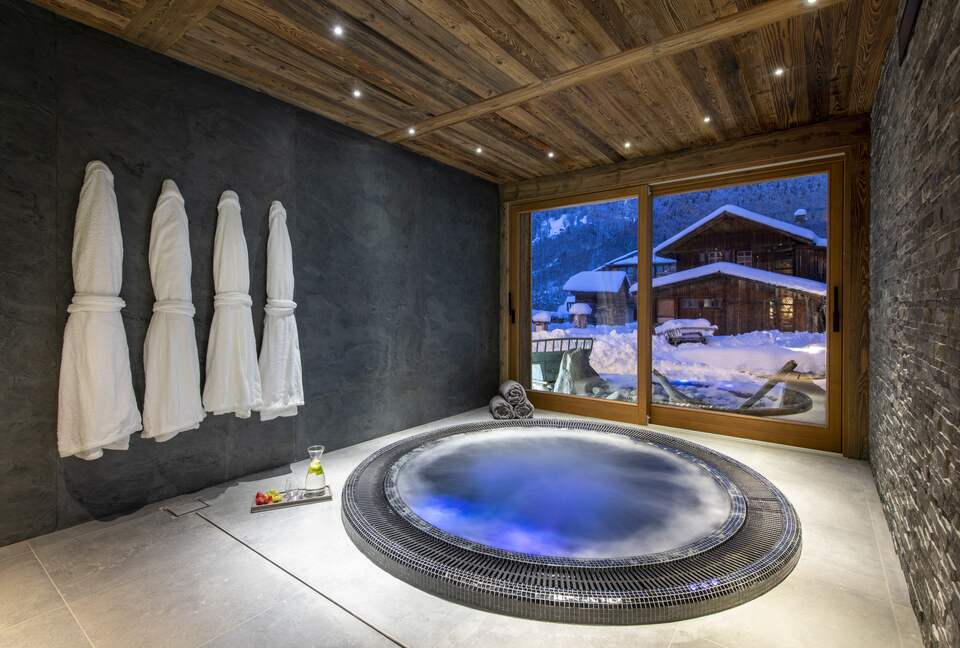 La Maison (R) - Montriond, France