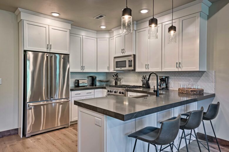 Luxe Park City Condo - Walk To Ski Lift! - Park City, Utah