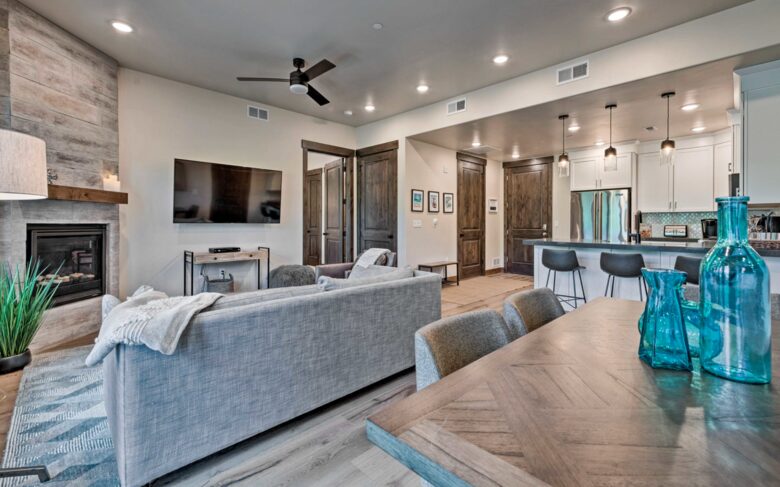 Luxe Park City Condo - Walk To Ski Lift! - Park City, Utah