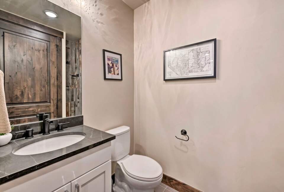 Luxe Park City Condo - Walk To Ski Lift! - Park City, Utah