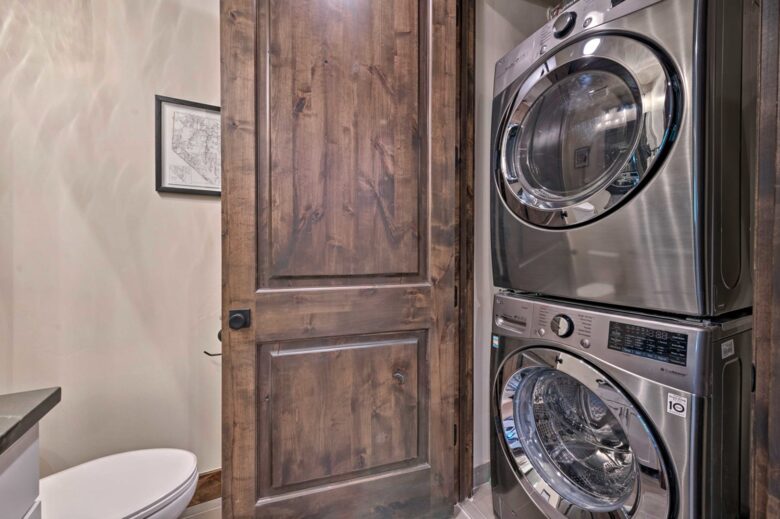 Luxe Park City Condo - Walk To Ski Lift! - Park City, Utah