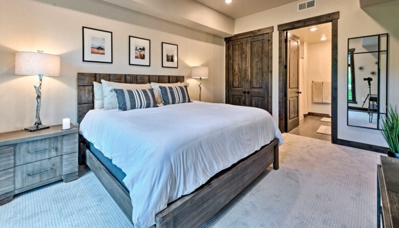 Luxe Park City Condo - Walk To Ski Lift! - Park City, Utah