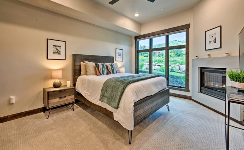 Luxe Park City Condo - Walk To Ski Lift! - Park City, Utah