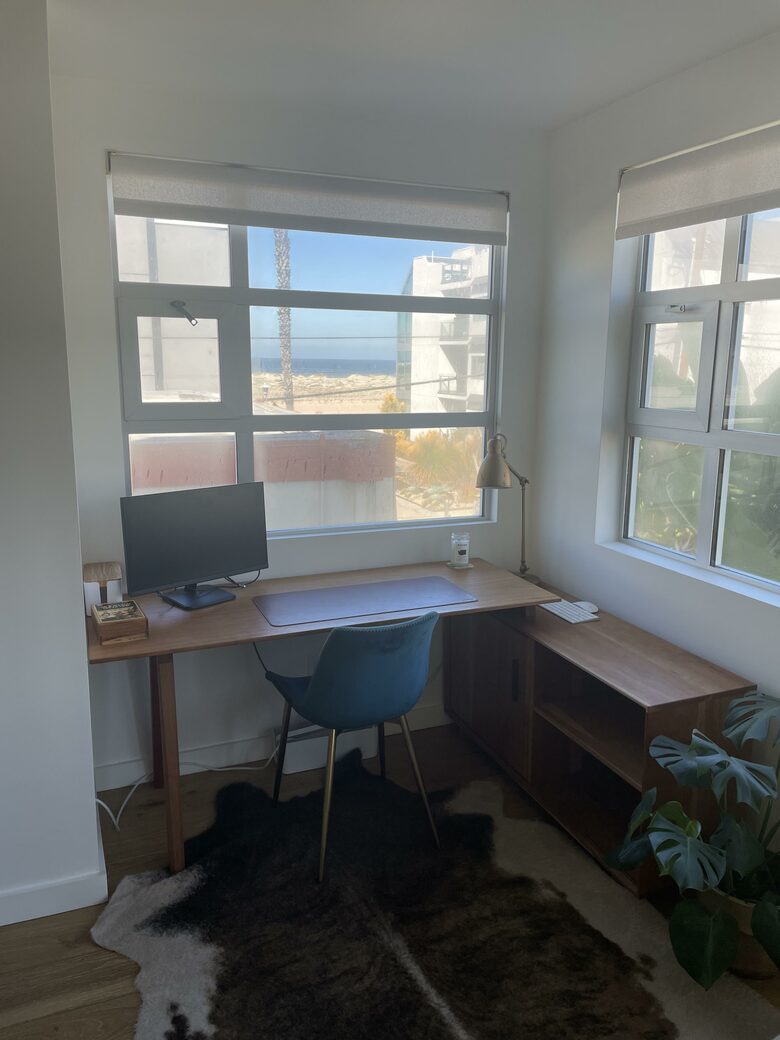 Modern Beach House Steps from the Sand - Marina Del Rey, California