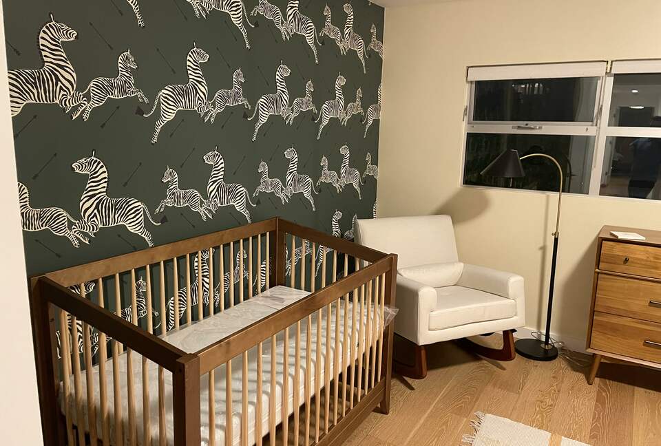 Modern Beach House Steps from the Sand - Marina Del Rey, California