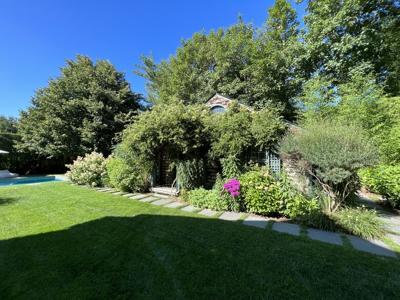 Charming Victorian Sag Harbor Residence - Sag Harbor, New York