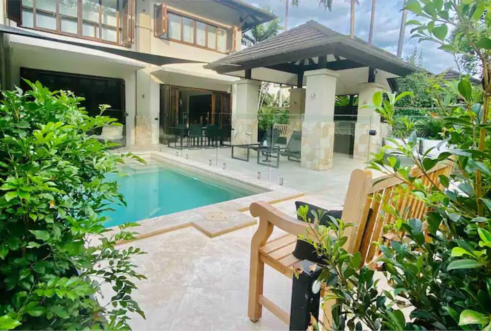 Aqua Beach Front Villa (R) - Port Douglas, Australia