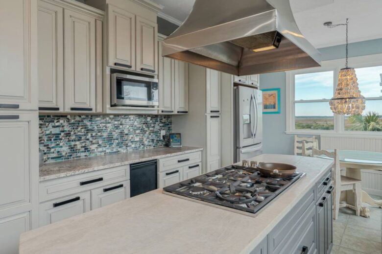 Fairwinds Oceanfront Escape - Caswell Beach, North Carolina