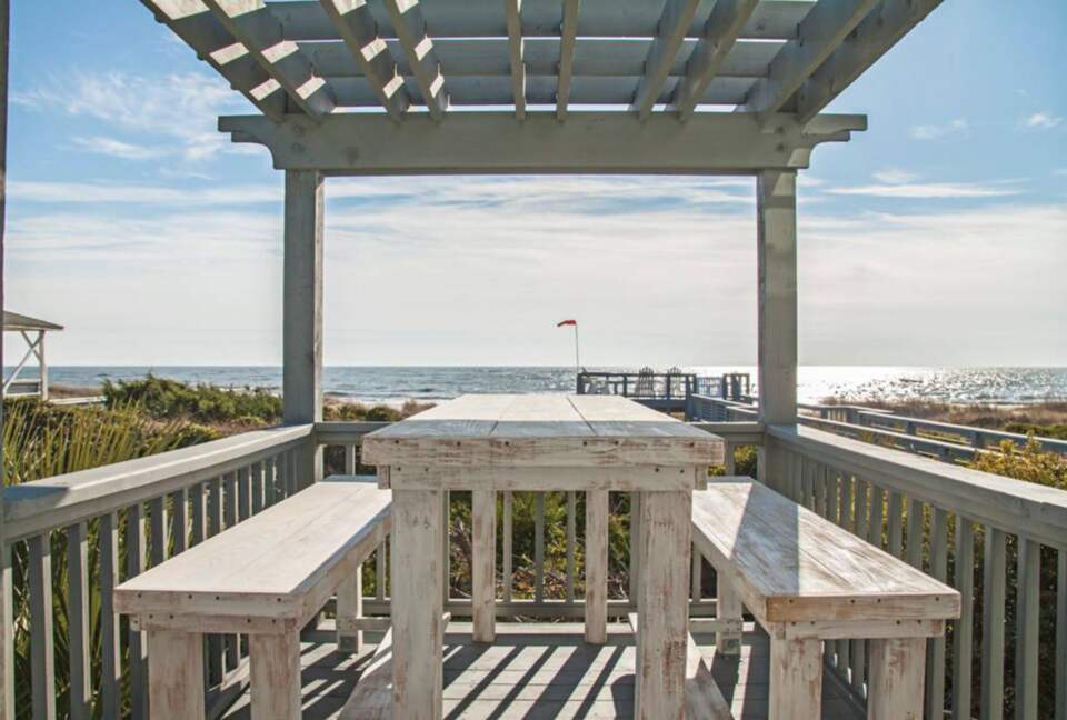 Fairwinds Oceanfront Escape - Caswell Beach, North Carolina