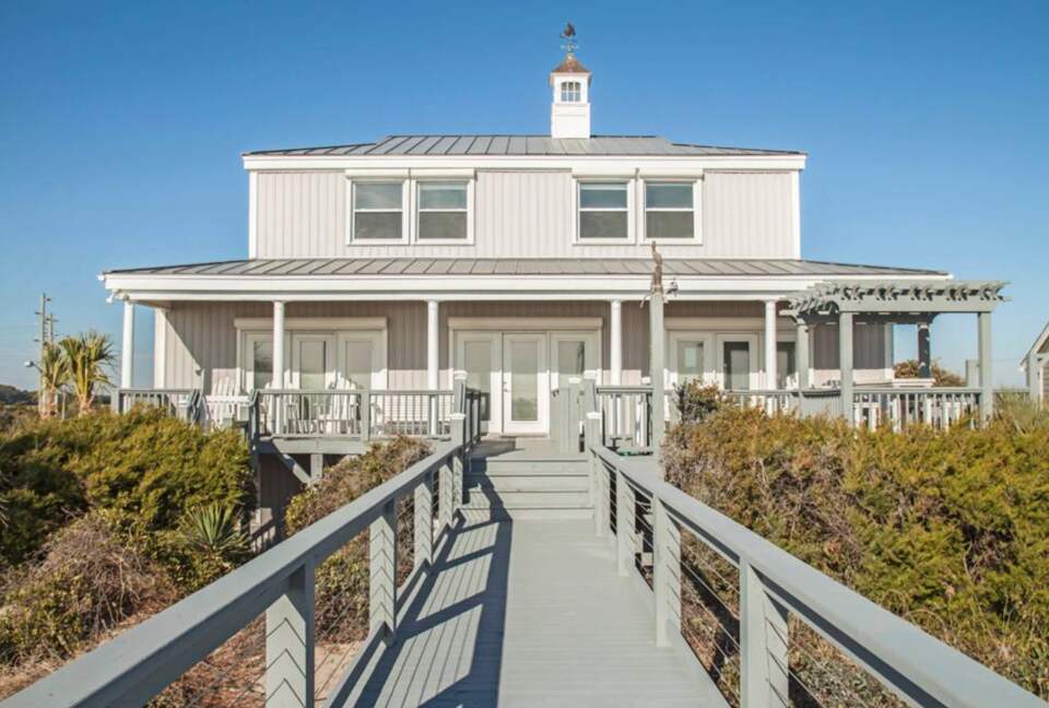 Fairwinds Oceanfront Escape - Caswell Beach, North Carolina